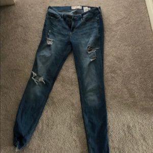 just some skinny low rise hollister jeans!